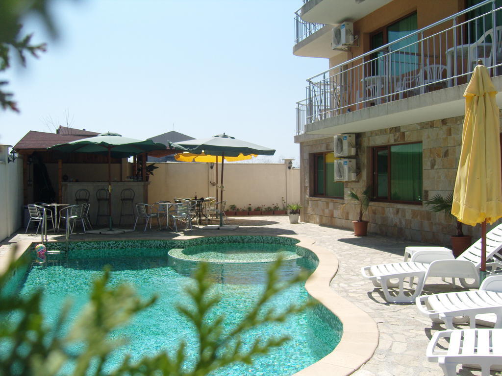 Family Hotel Primo Primorsko Exterior photo